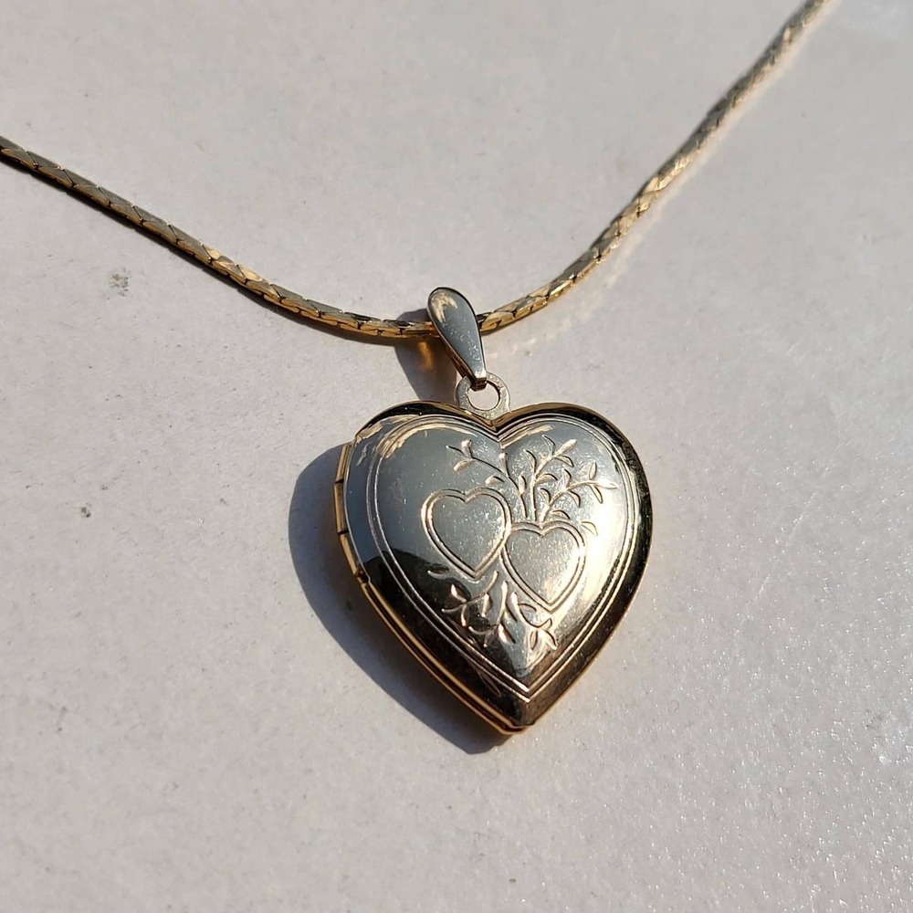 Vintage Gold Tone Metal Heart Locket Necklace Gold Etched Floral Design